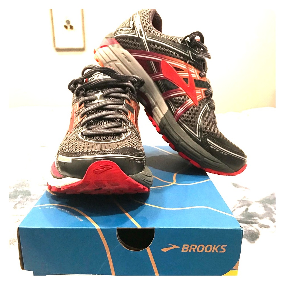 Women’s Brooks Adrenaline GTS 17